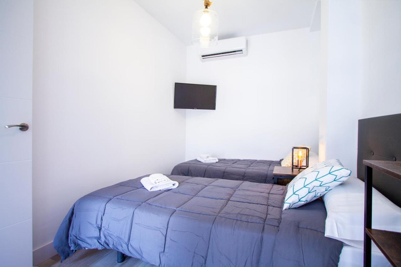 Apartamentos Cuatro Caminos Madrid Dış mekan fotoğraf