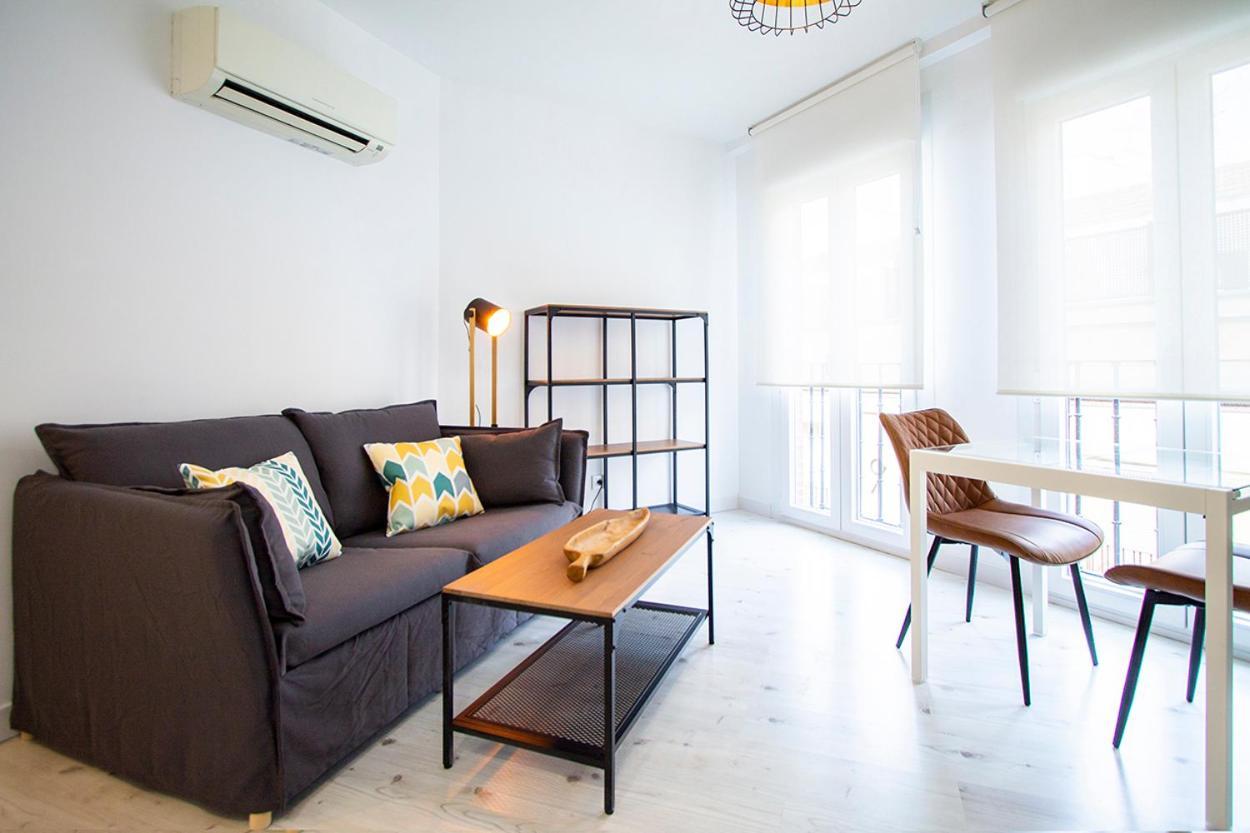 Apartamentos Cuatro Caminos Madrid Dış mekan fotoğraf