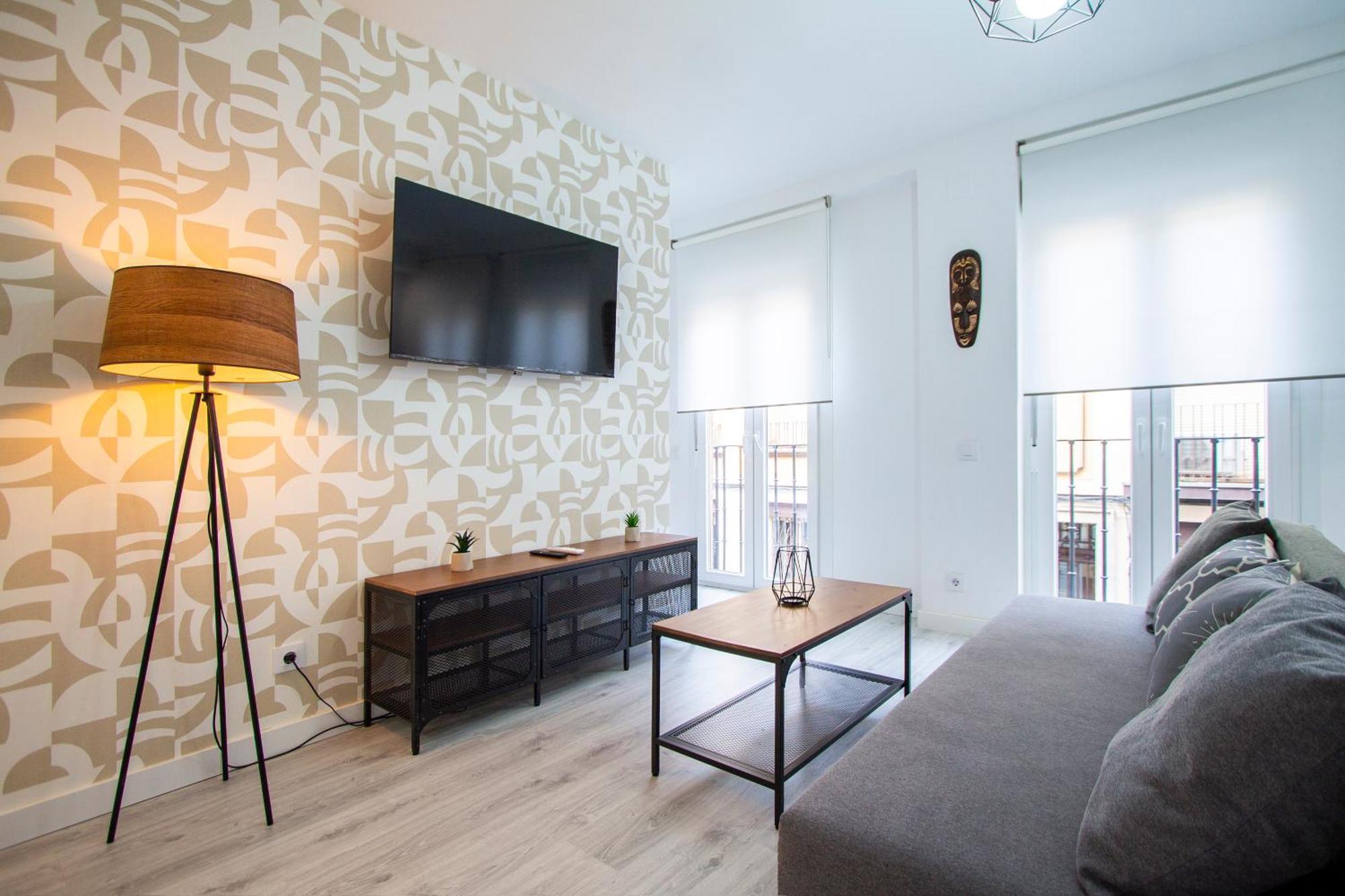 Apartamentos Cuatro Caminos Madrid Dış mekan fotoğraf